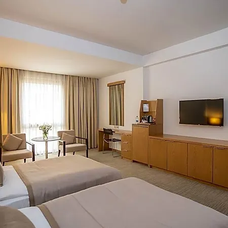 Ontur Hotel 4*